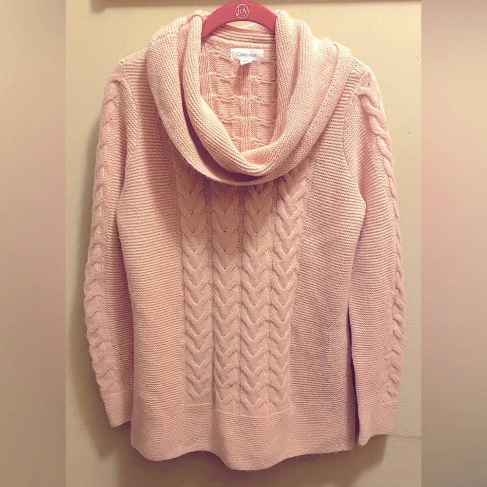 1990’s Calvin Klein Acrylic sweater. Vintage. Light pink, great condition. - Picture 1 of 8